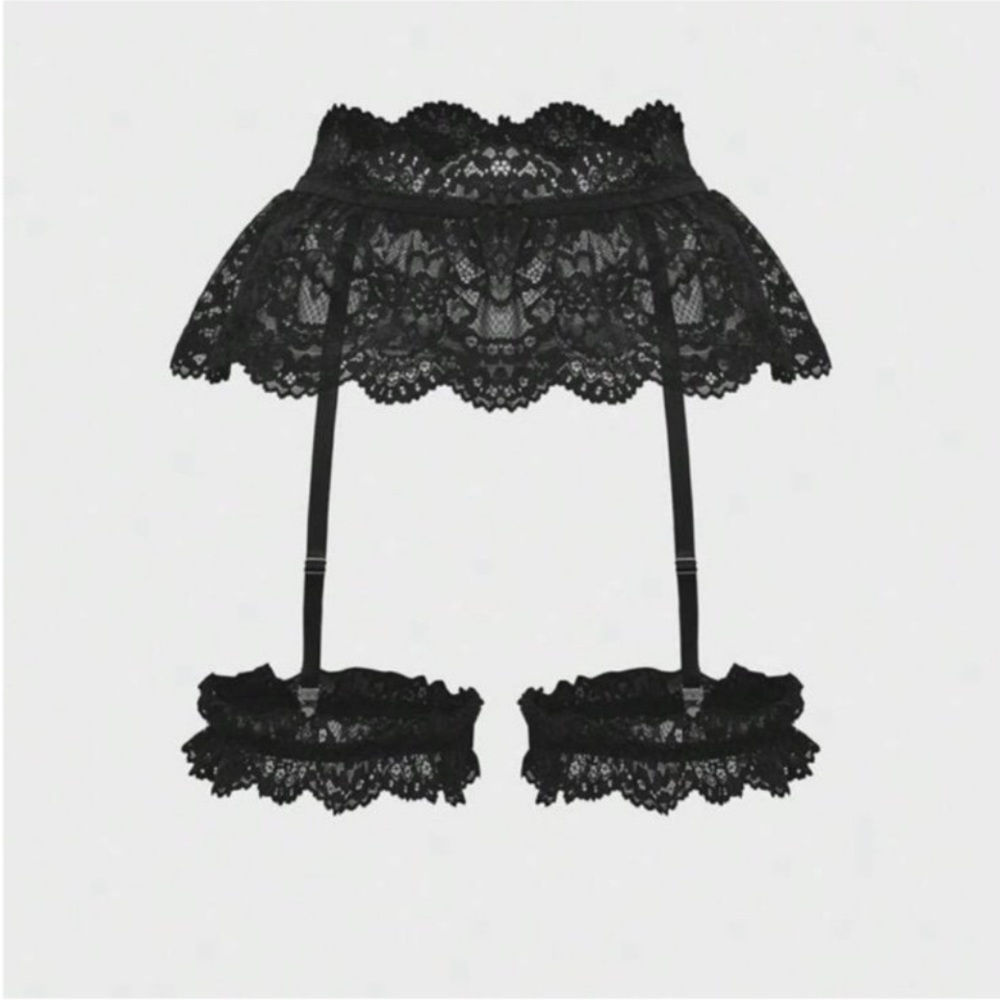 5 PC Elegant Black Lace Garter Belt Set